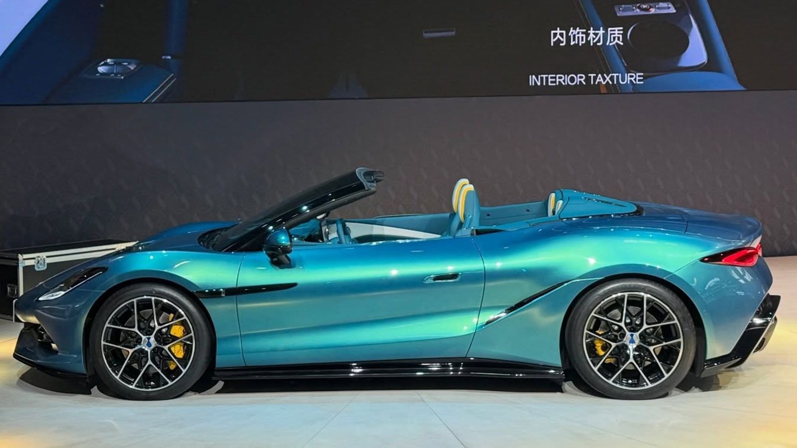 Ντεμπούτο για το Denza Z που θα δούμε και στην Ευρώπη